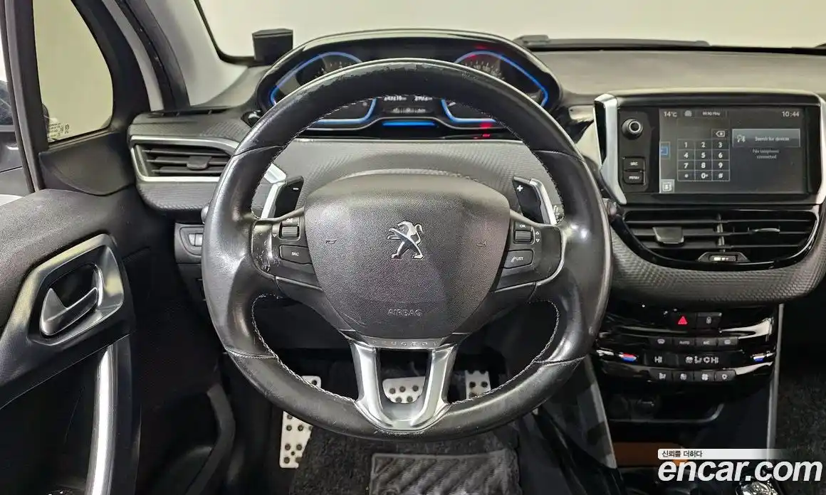 Peugeot 2008 2015 1.6 гидро в Москве № 235633, фото 13