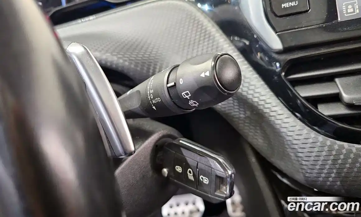 Peugeot 2008 2015 1.6 гидро в Москве № 235633, фото 17