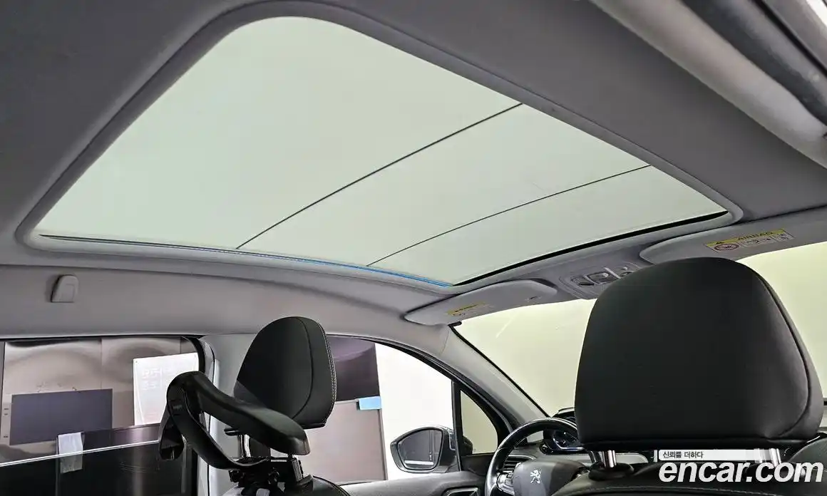 Peugeot 2008 2015 1.6 гидро в Москве № 235633, фото 19