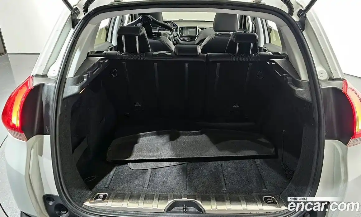 Peugeot 2008 2015 1.6 гидро в Москве № 235633, фото 20