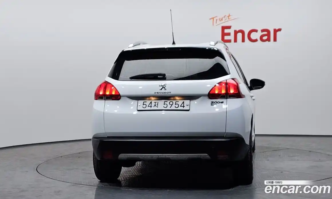 Peugeot 2008 2015 1.6 гидро в Москве № 235633, фото 4