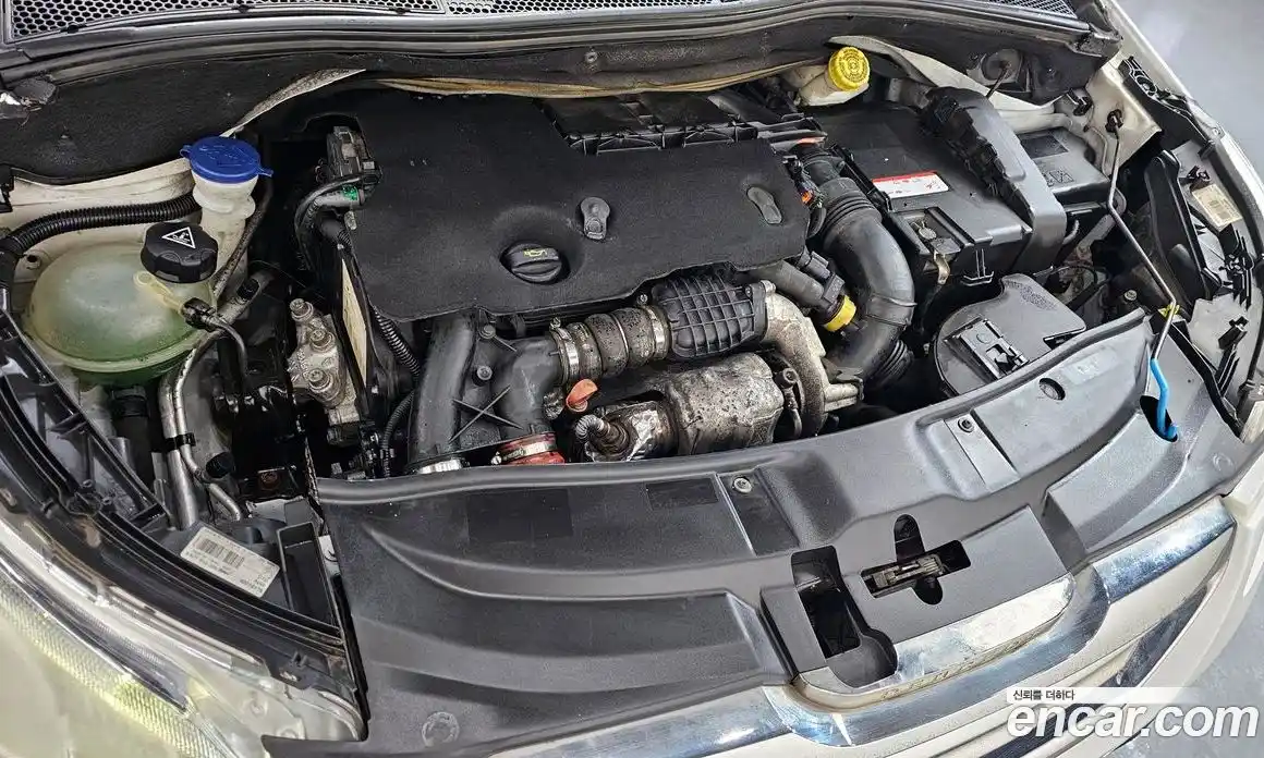 Peugeot 2008 2015 1.6 гидро в Москве № 235633, фото 6