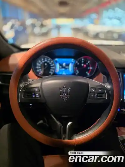 Maserati Levante 2016 3.0 гидро в Москве № 256036, миниатюра 12