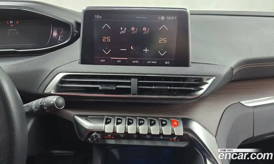 Peugeot 5008 2024 1.2 гидро в Москве № 256230, фото 14