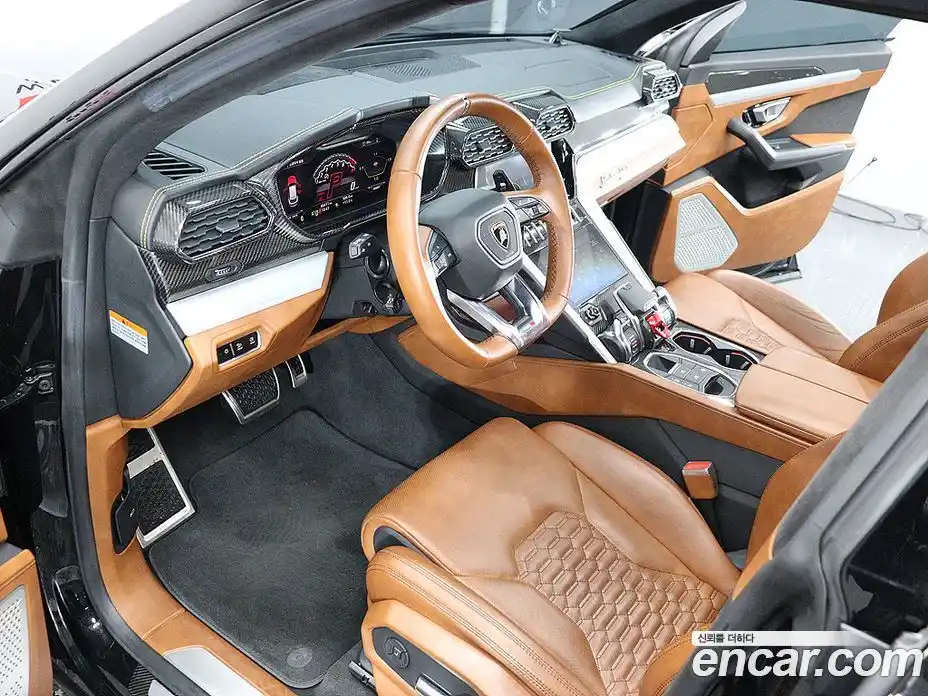 Lamborghini Urus 2021 4.0 гидро в Москве № 256337, фото 16