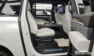 Cadillac Escalade 2025 6.2 гидро в Москве № 256350, миниатюра 12