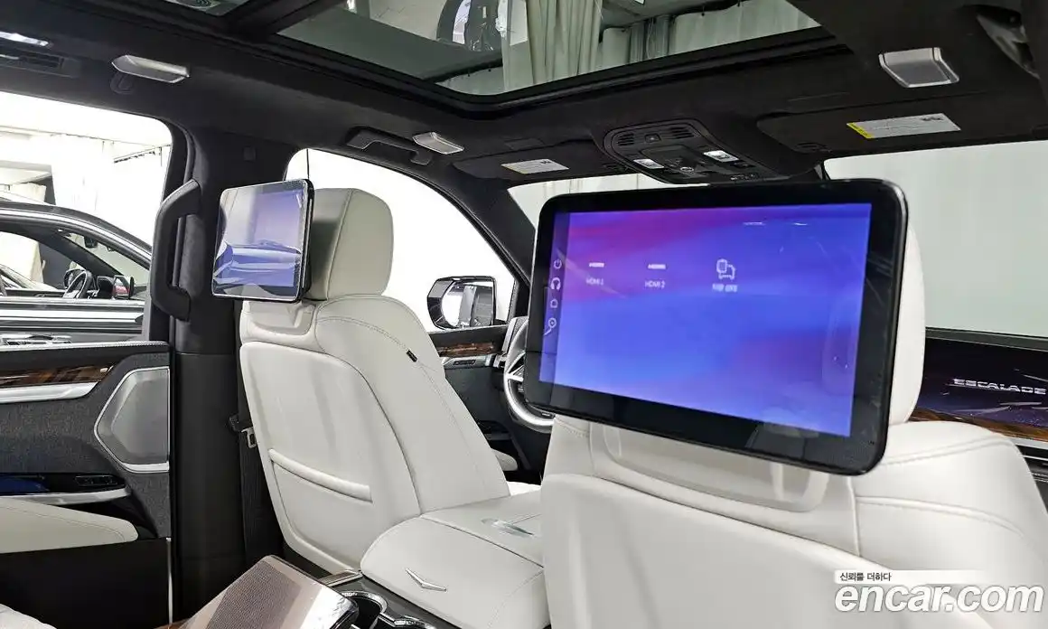 Cadillac Escalade 2025 6.2 гидро в Москве № 256350, фото 16