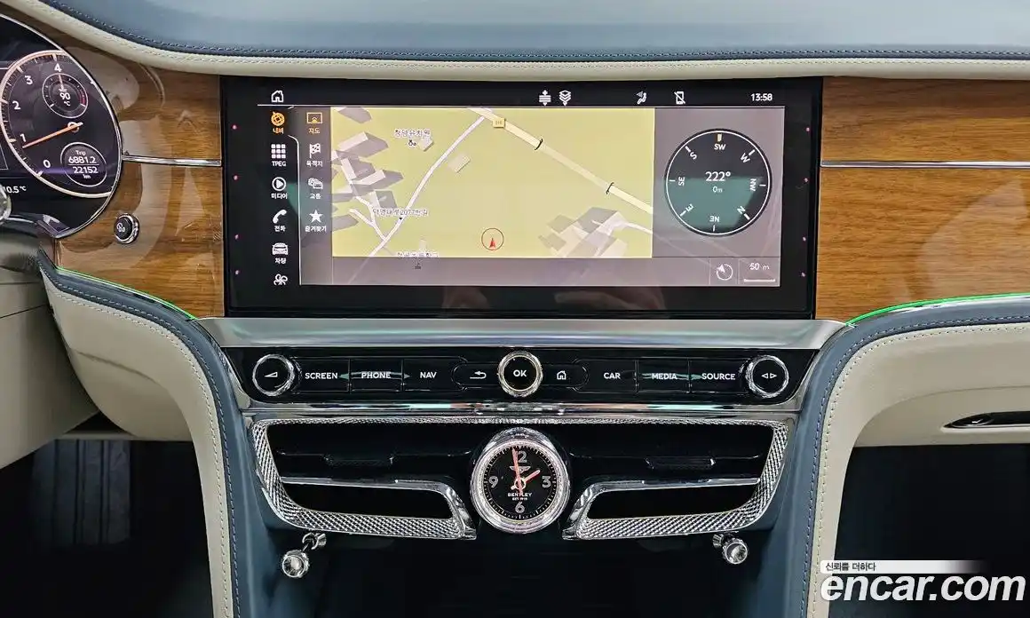 Bentley Flying Spur 2022 4.0 гидро в Москве № 256603, фото 14