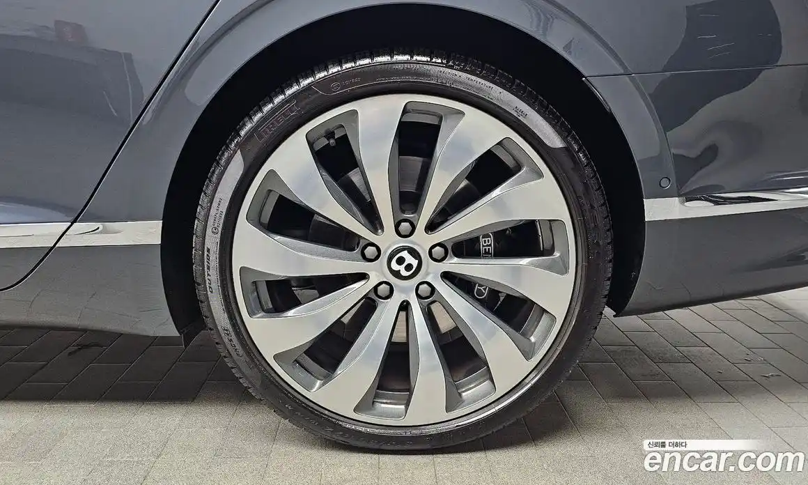 Bentley Flying Spur 2022 4.0 гидро в Москве № 256603, фото 5