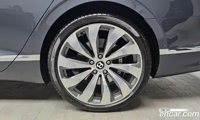 Bentley Flying Spur 2022 4.0 гидро в Москве № 256603, миниатюра 5