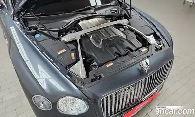 Bentley Flying Spur 2022 4.0 гидро в Москве № 256603, миниатюра 6