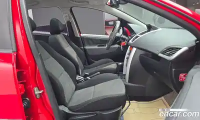 Peugeot 207 2010 1.6 гидро в Москве № 257727, миниатюра 10