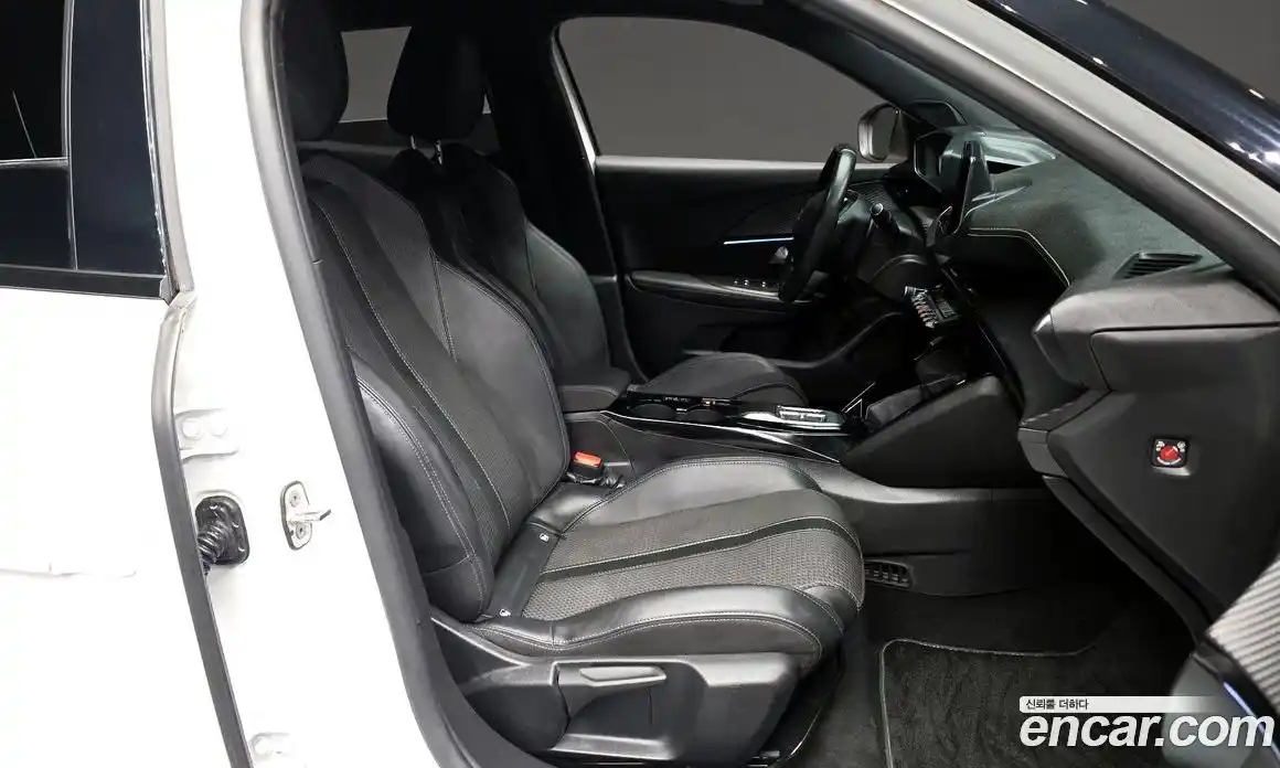 Peugeot 2008 2022 0.1 гидро в Москве № 260706, фото 11