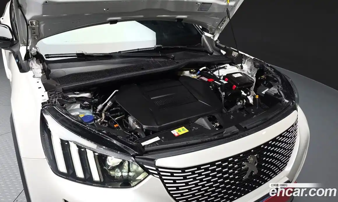 Peugeot 2008 2022 0.1 гидро в Москве № 260706, фото 6