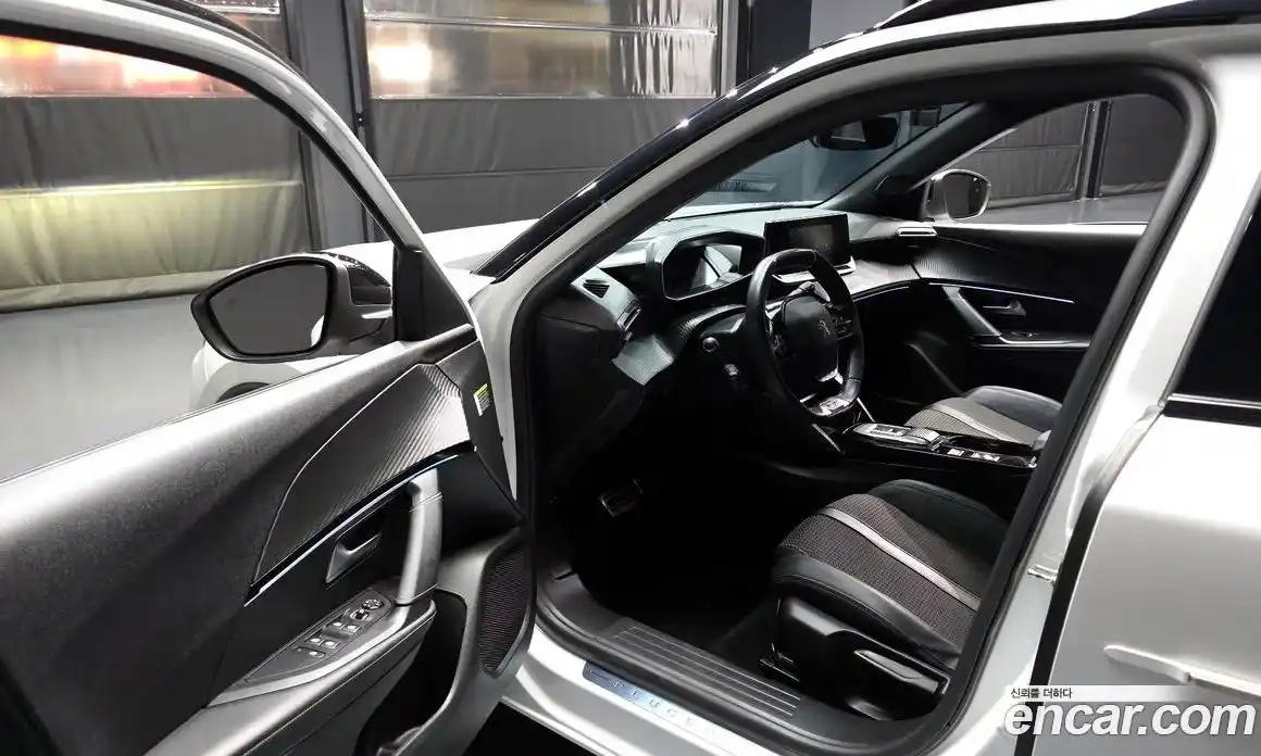 Peugeot 2008 2022 0.1 гидро в Москве № 260706, фото 10