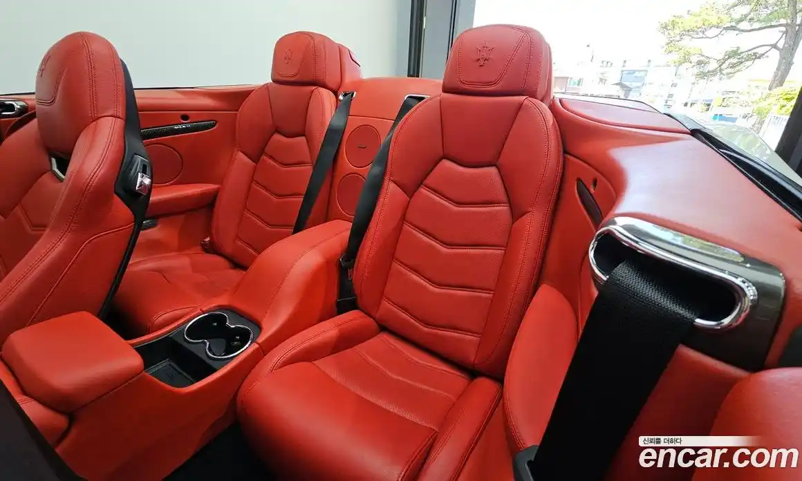 Maserati Gran Cabrio 2016 4.7 гидро в Москве № 282810, фото 11