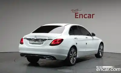 Mercedes-Benz C-Class, 2020