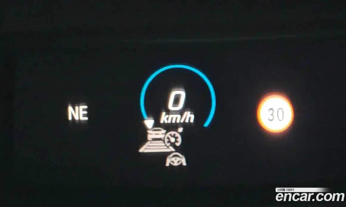 Mercedes-Benz E-Class 2022 1.9 гидро, фото 12