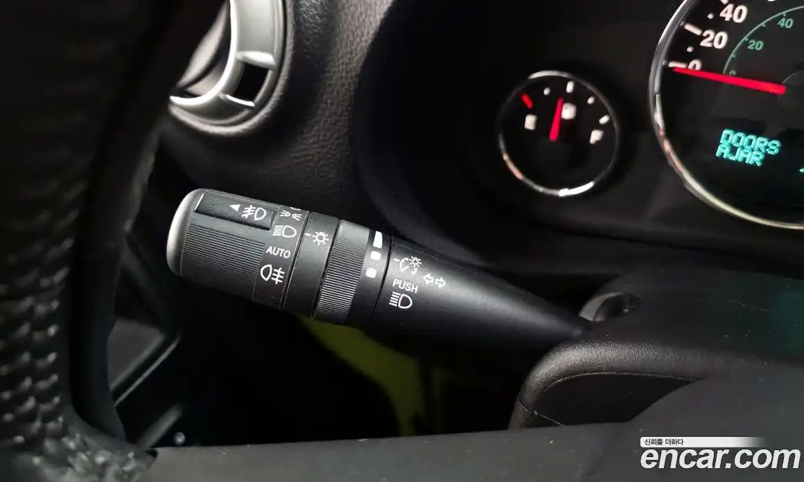Jeep Wrangler 2017 3.6 гидро в Москве № 296459, фото 17