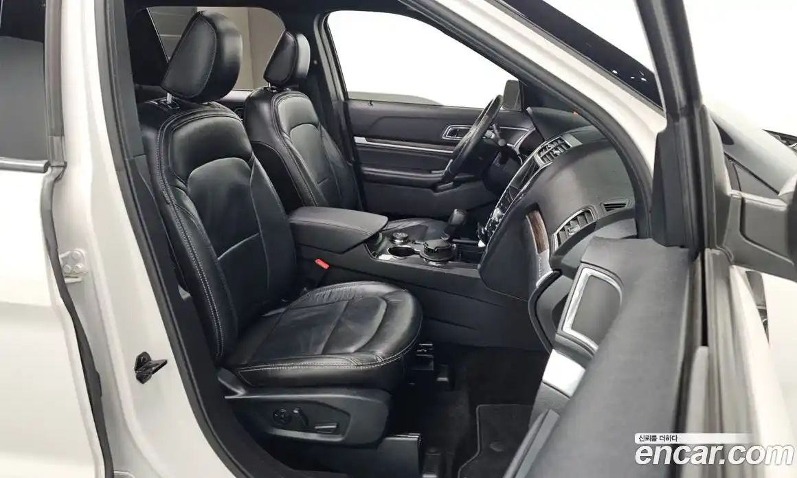 Ford Explorer 2019 2.3 гидро в Москве № 303191, фото 11