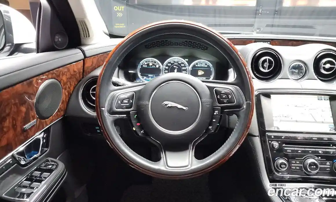 Jaguar XJ 2014 3.0 гидро в Москве № 304954, фото 13