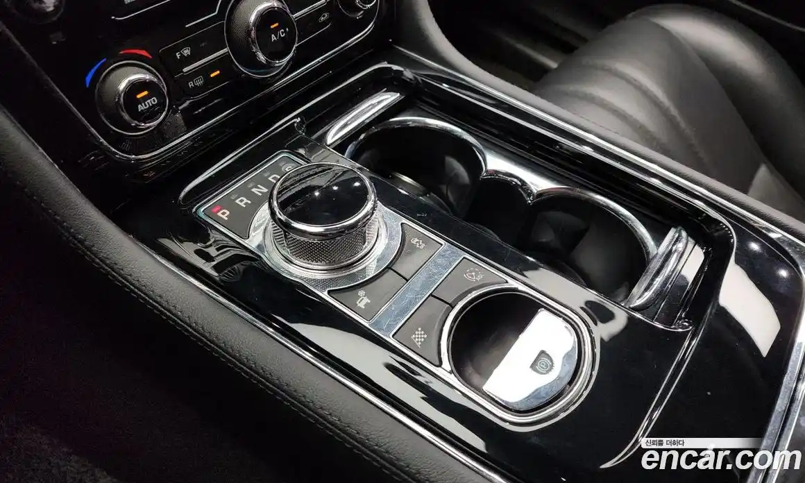 Jaguar XJ 2014 3.0 гидро в Москве № 304954, фото 9