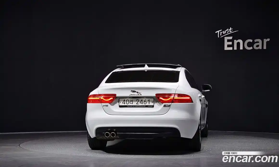 Jaguar XE 2017 2.0 гидро в Москве № 305053, фото 4