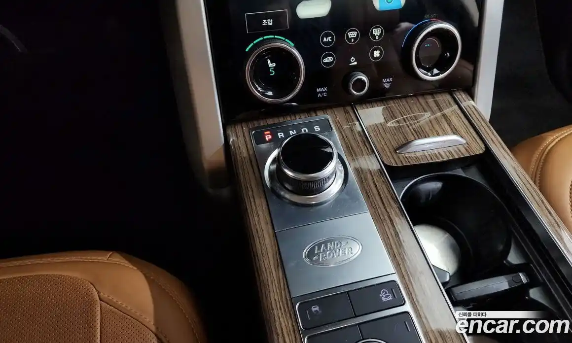 Land Rover Range-Rover 2019 5.0 гидро в Москве № 328301, фото 9