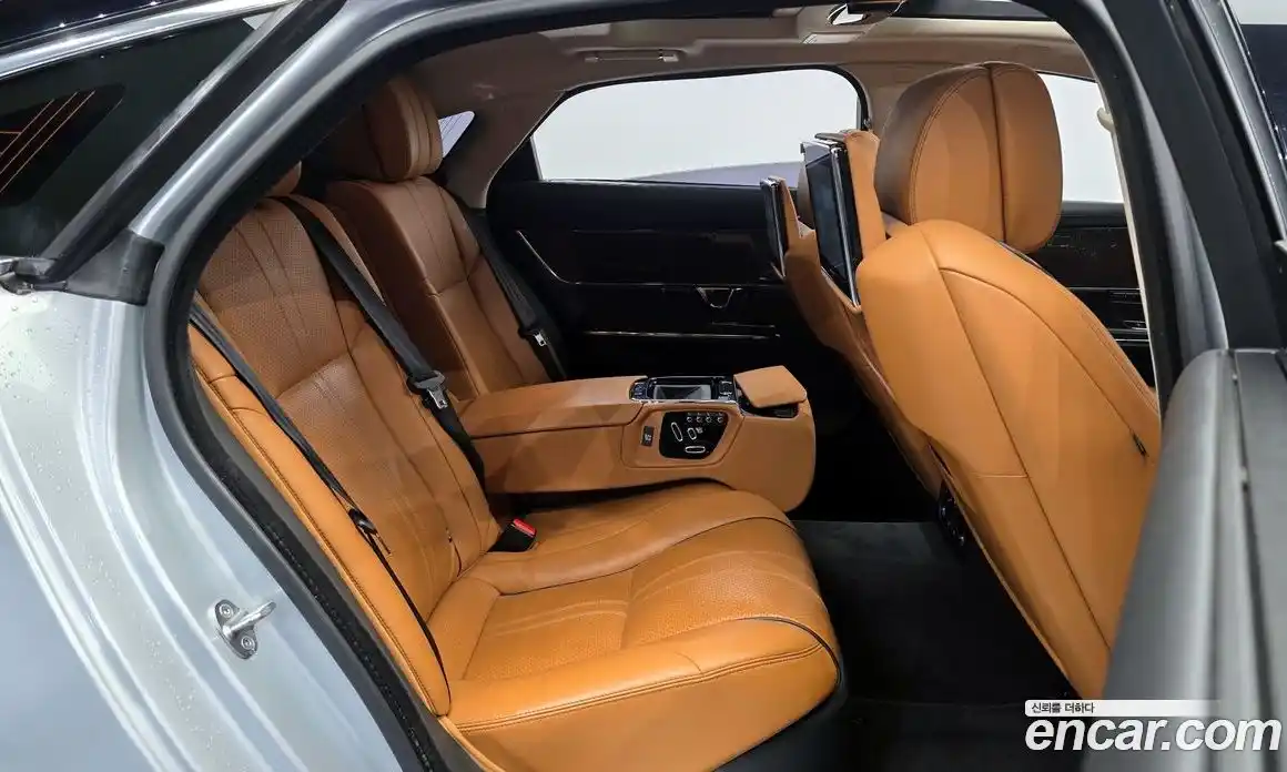 Jaguar XJ 2017 3.0 гидро в Москве № 331496, фото 12