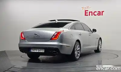 Jaguar XJ 2017 3.0 гидро в Москве № 331496, миниатюра 2