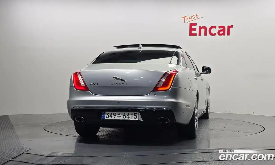 Jaguar XJ 2017 3.0 гидро в Москве № 331496, фото 4