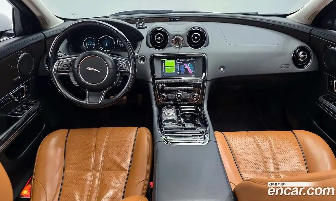 Jaguar XJ 2017 3.0 гидро в Москве № 331496, фото 7
