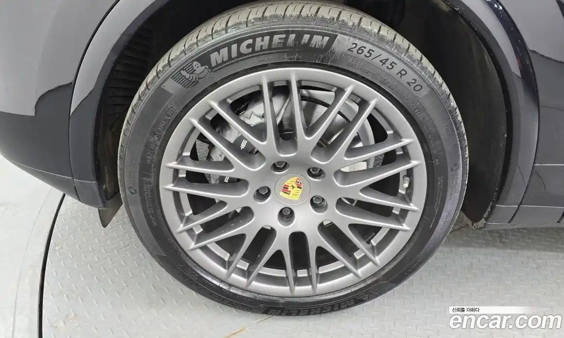 Porsche Cayenne 2017 3.0 гидро в Москве № 331786, фото 5