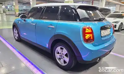 Mini Cooper 2019 1.5 гидро в Москве № 416913, миниатюра 6