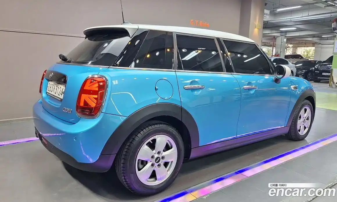 Mini Cooper 2019 1.5 гидро в Москве № 416913, фото 7