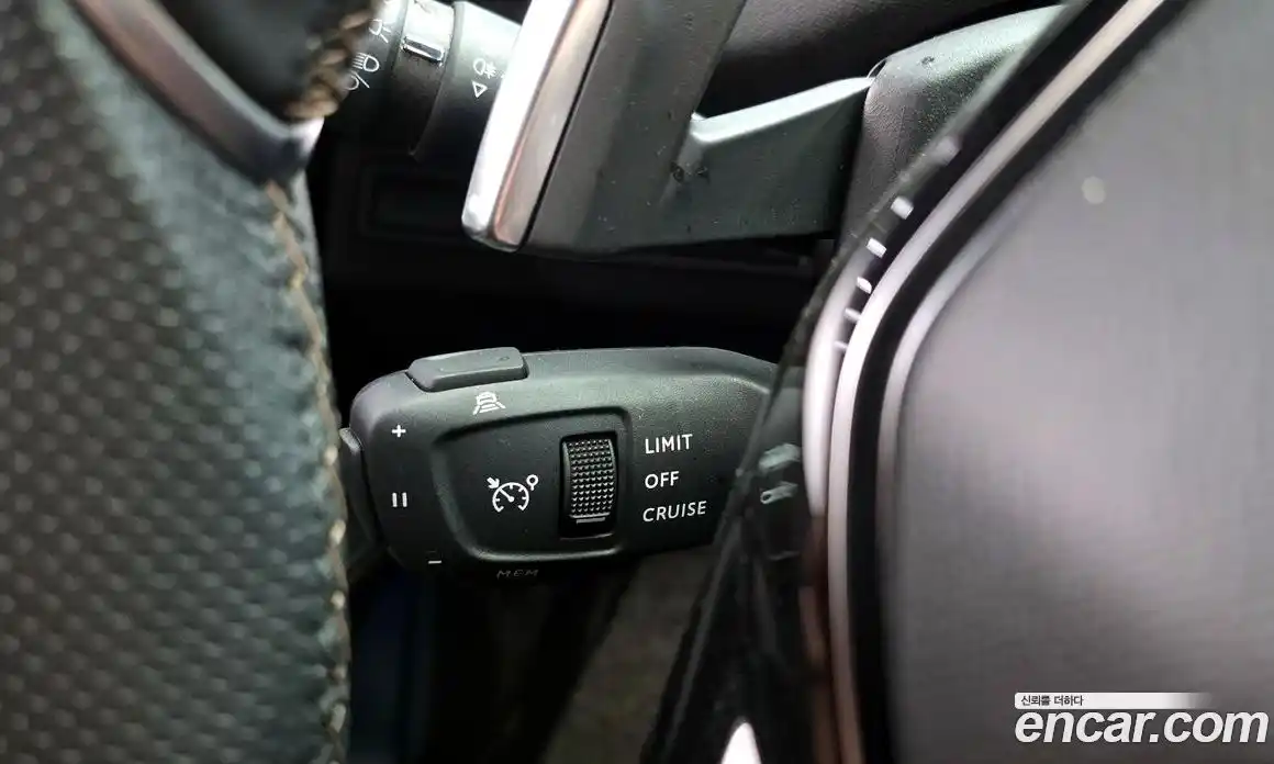 Peugeot 5008 2024 1.2 гидро в Москве № 433636, фото 17