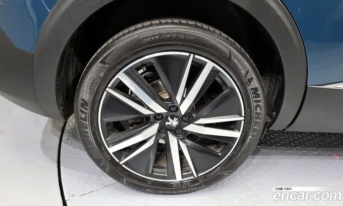 Peugeot 5008 2024 1.2 гидро в Москве № 433636, фото 5