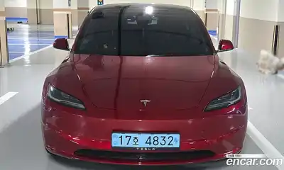 Tesla Model 3, 2024