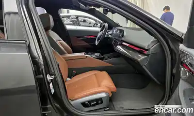 BMW i5 2023 0.2 гидро в Москве № 464373, миниатюра 11