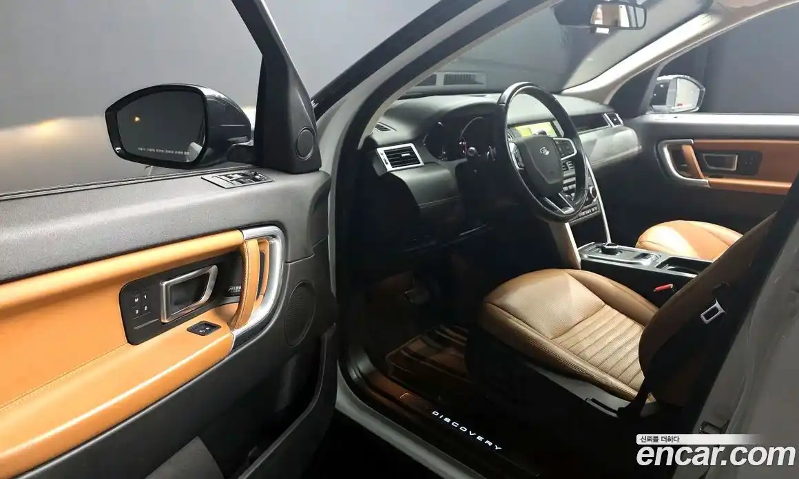 Land Rover Discovery Sport 2019 2.0 гидро в Москве № 471163, фото 10