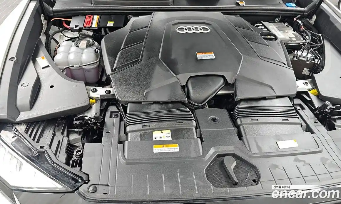 Audi Q8 2021 3.0 гидро в Москве № 496769, фото 5