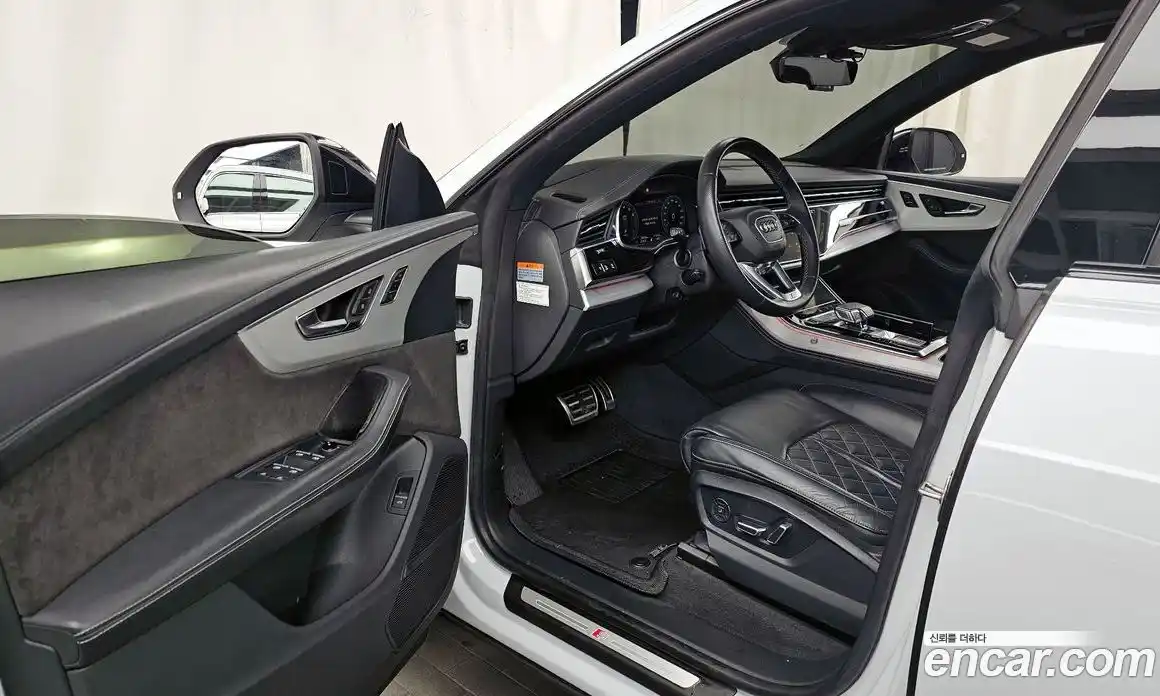 Audi Q8 2021 3.0 гидро в Москве № 496769, фото 9