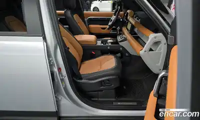 Land Rover Defender 2024 2.0 гидро в Москве № 498676, миниатюра 11