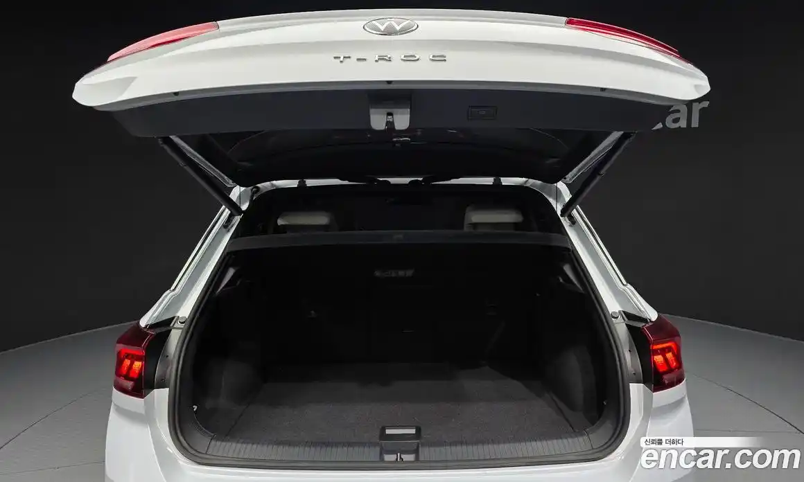 Volkswagen T-Roc 2021 2.0 гидро в Москве № 499899, фото 20