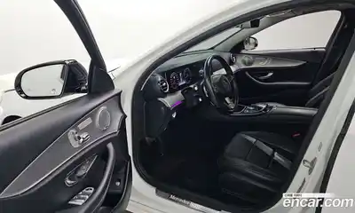 Mercedes-Benz E-Class 2017 2.0 гидро в Москве № 543135, миниатюра 10