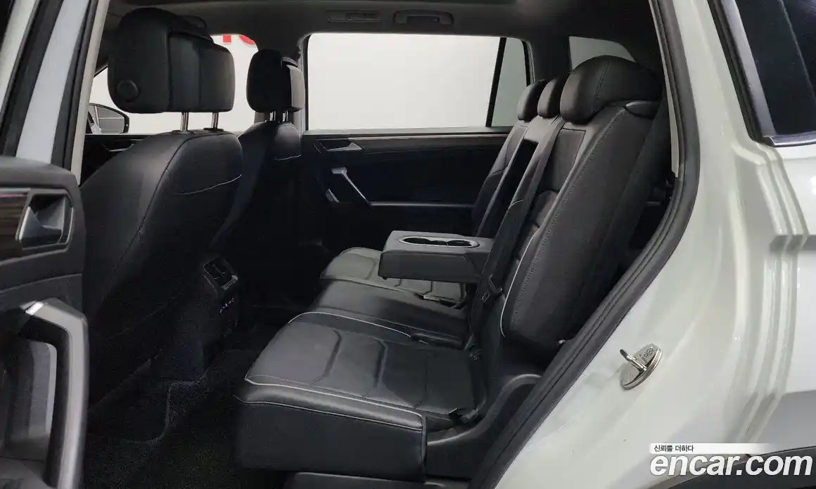 Volkswagen Tiguan 2022 2.0 гидро в Москве № 547314, фото 11