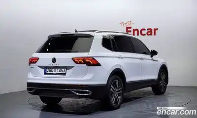 Volkswagen Tiguan 2022 2.0 гидро в Москве № 547314, миниатюра 2