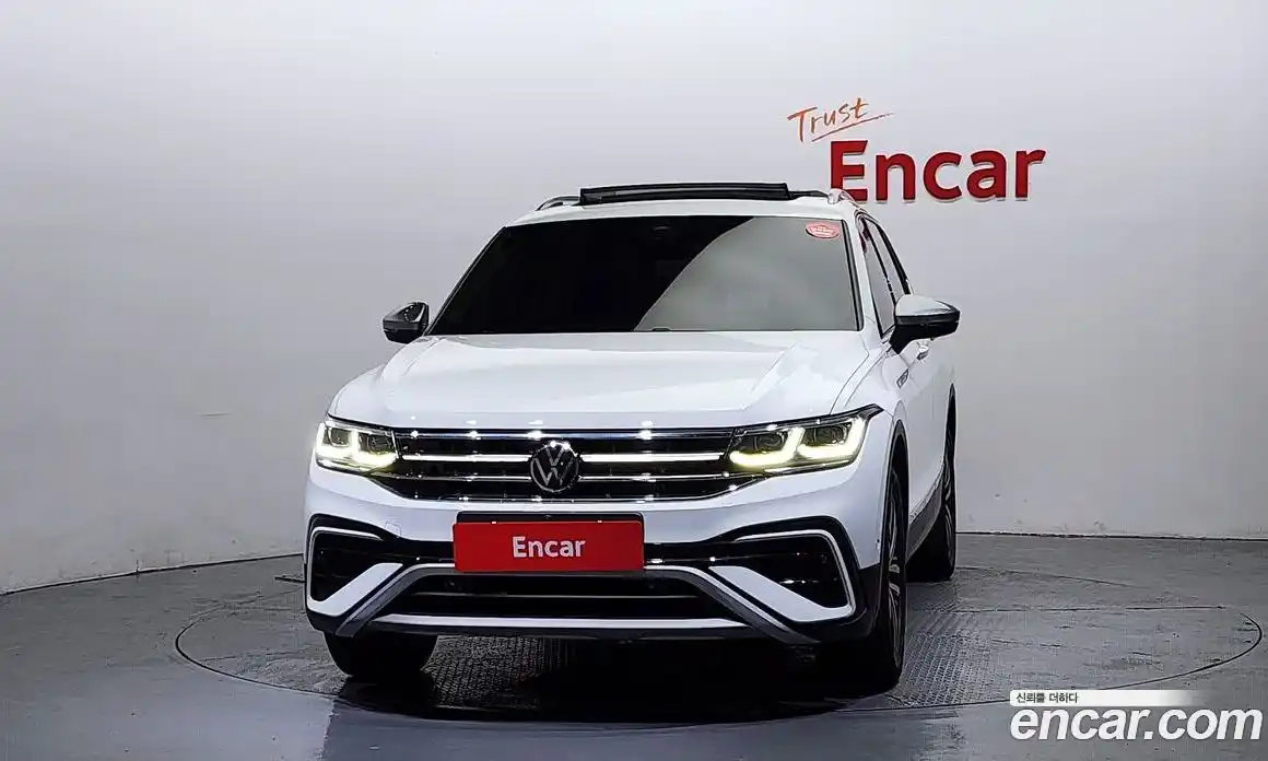 Volkswagen Tiguan 2022 2.0 гидро в Москве № 547314, фото 3