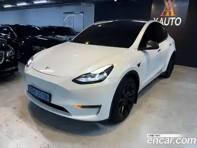 Tesla Model Y, 2022