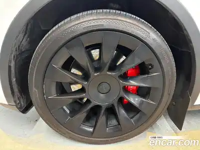 Tesla Model Y 2022 0.2 гидро в Москве № 628389, миниатюра 5